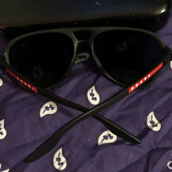 Mens Prada sunglasses aviator style - Picture 4 of 4